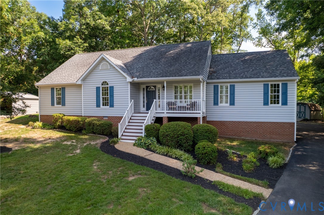 10136 Wood Vale Court
