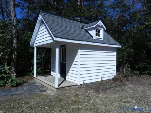 Tiny photo for 250 Walnut Road, Kilmarnock, VA 22482 (MLS # 2608664)
