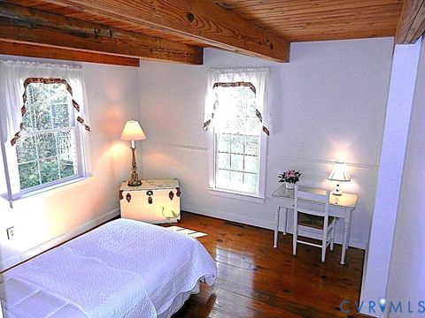 Tiny photo for 250 Walnut Road, Kilmarnock, VA 22482 (MLS # 2608664)