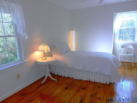 Tiny photo for 250 Walnut Road, Kilmarnock, VA 22482 (MLS # 2608664)