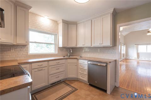 Tiny photo for 5709 Monument Avenue, Richmond, VA 23226 (MLS # 2621438)