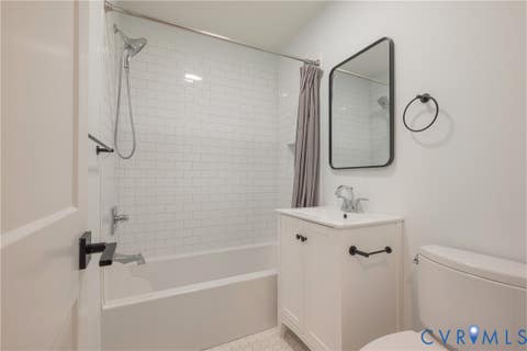 Tiny photo for 5709 Monument Avenue, Richmond, VA 23226 (MLS # 2621438)