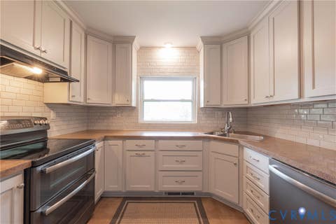 Tiny photo for 5709 Monument Avenue, Richmond, VA 23226 (MLS # 2621438)