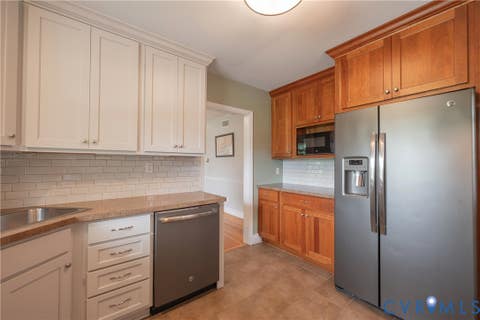 Tiny photo for 5709 Monument Avenue, Richmond, VA 23226 (MLS # 2621438)