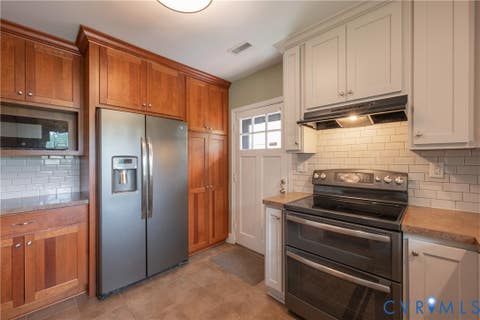 Tiny photo for 5709 Monument Avenue, Richmond, VA 23226 (MLS # 2621438)
