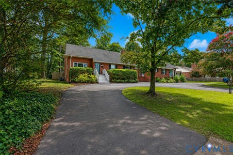 Tiny photo for 5709 Monument Avenue, Richmond, VA 23226 (MLS # 2621438)