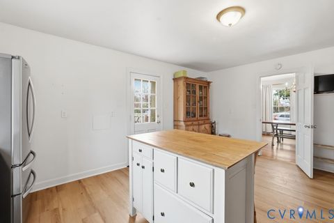 Tiny photo for 405 Canterbury Street, Hopewell, VA 23860 (MLS # 2533781)