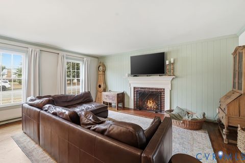 Tiny photo for 405 Canterbury Street, Hopewell, VA 23860 (MLS # 2533781)