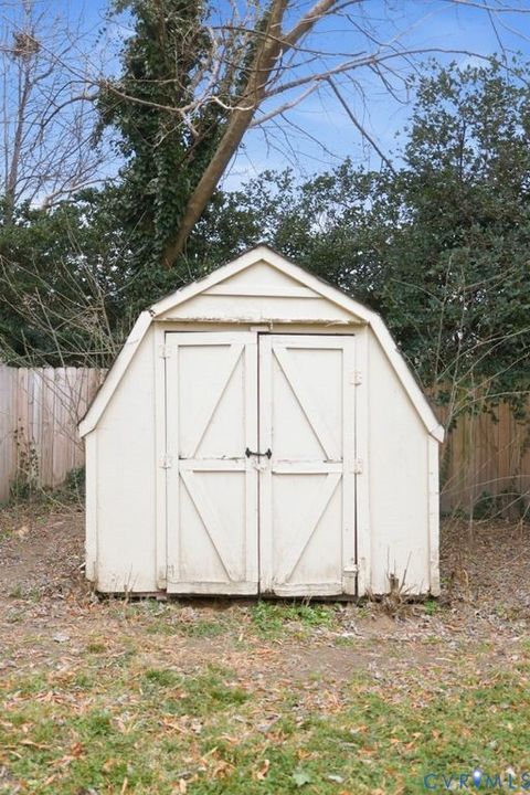 Tiny photo for 405 Canterbury Street, Hopewell, VA 23860 (MLS # 2533781)