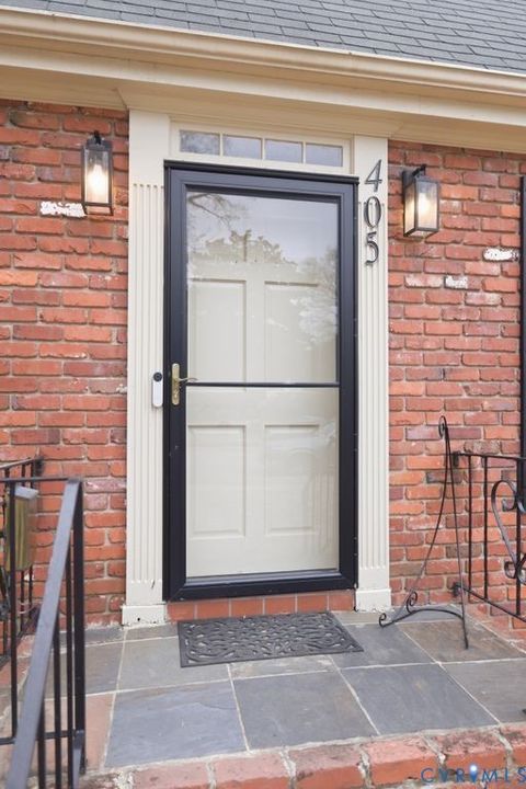 Tiny photo for 405 Canterbury Street, Hopewell, VA 23860 (MLS # 2533781)