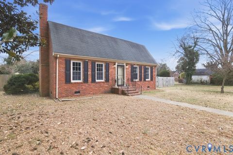 Tiny photo for 405 Canterbury Street, Hopewell, VA 23860 (MLS # 2533781)