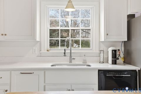 Tiny photo for 405 Canterbury Street, Hopewell, VA 23860 (MLS # 2533781)