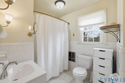 Tiny photo for 405 Canterbury Street, Hopewell, VA 23860 (MLS # 2533781)