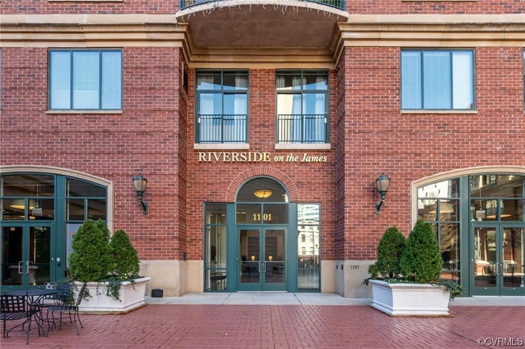 Photo for 1101 Haxall Point #U407, Richmond, VA 23219 (MLS # 2404658)