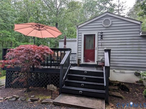 Tiny photo for 43 Glenn Road, Stanardsville, VA 22973 (MLS # 2614205)