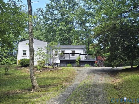 Photo of 43 Glenn Road, Stanardsville, VA 22973 (MLS # 2614205)