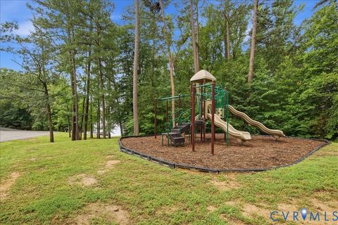 Tiny photo for 801 Lake Caroline Drive, Ruther Glen, VA 22546 (MLS # 2618428)