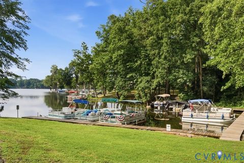 Tiny photo for 801 Lake Caroline Drive, Ruther Glen, VA 22546 (MLS # 2618428)