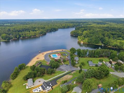 Tiny photo for 801 Lake Caroline Drive, Ruther Glen, VA 22546 (MLS # 2618428)