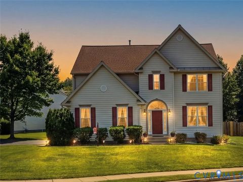Photo of 13015 Trentdale Drive, Woodbridge, VA 22193 (MLS # 2619324)