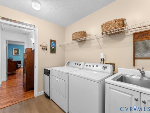 Tiny photo for 319 Lee Court, Henrico, VA 23075 (MLS # 2618102)