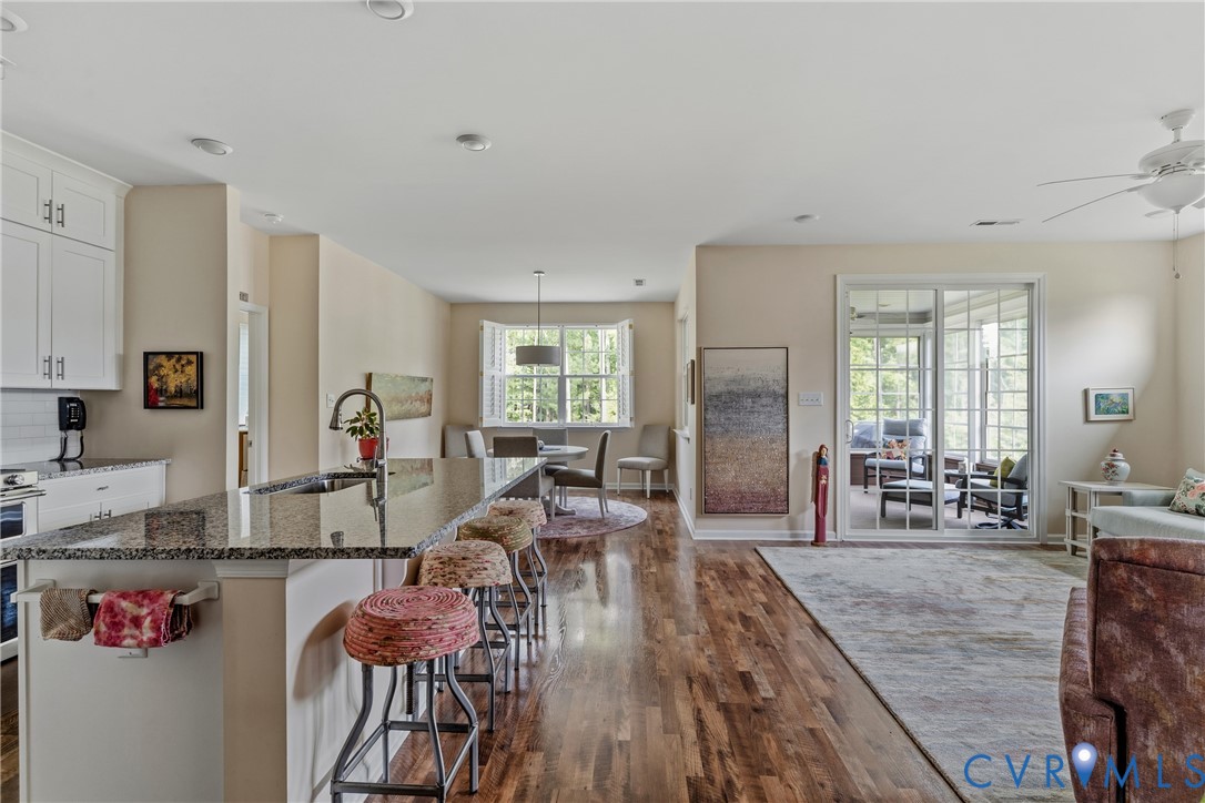 15106 Hazelbury Circle