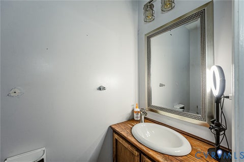 Tiny photo for 302 Bibb Street, Louisa, VA 23093 (MLS # 2627963)