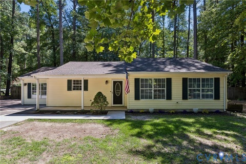 Photo of 4406 Mallard Drive, Gloucester, VA 23061 (MLS # 2620879)