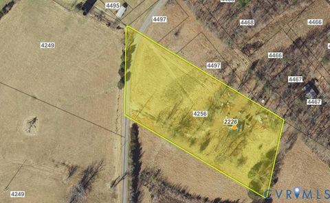 Photo of 906 W 6th Street, Victoria, VA 23974 (MLS # 2530918)