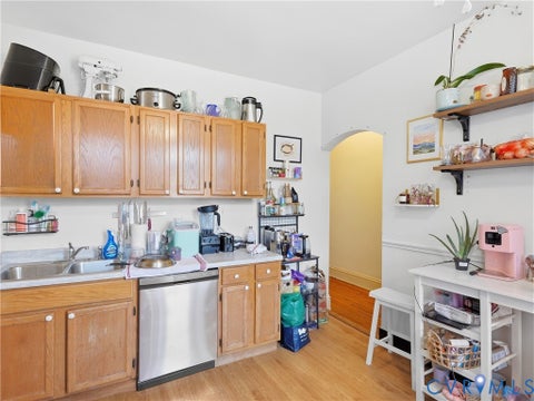 Tiny photo for 30 S Davis Avenue, Richmond, VA 23220 (MLS # 2625664)