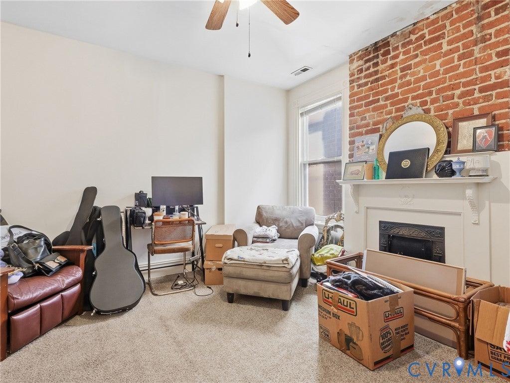 30 S Davis Avenue