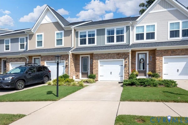 5545 WENRICH DR, RICHMOND, VA 23227 - Image ea1ac245bfb1f81b2a78302a34356ab5/3260216607