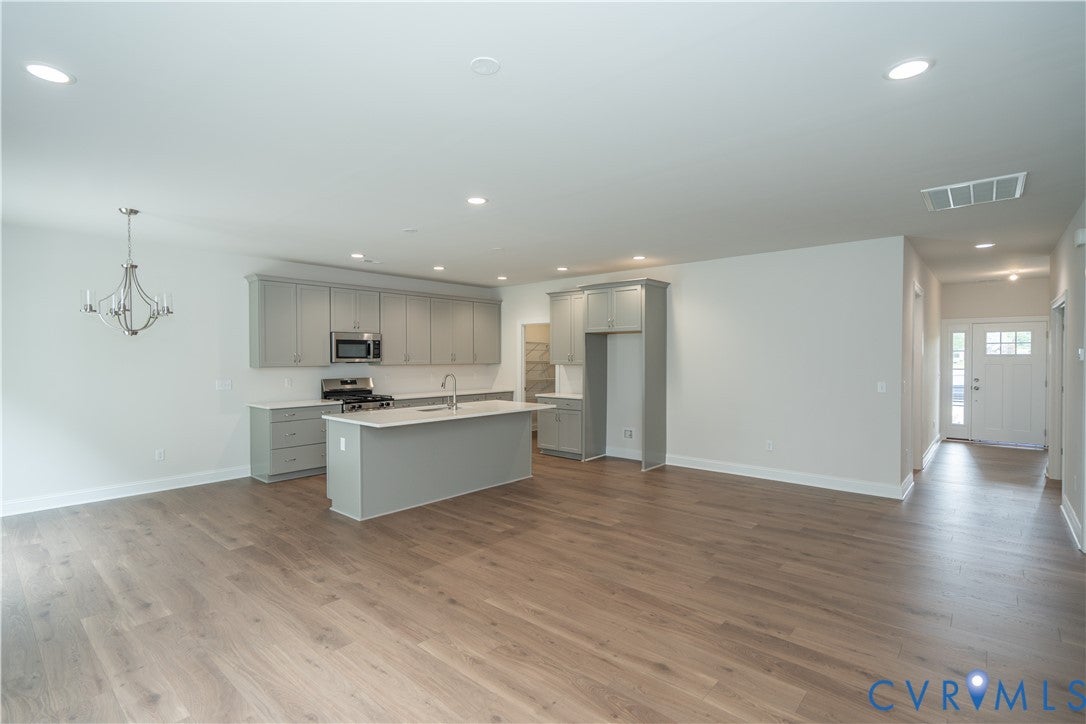 8720 Hope Farm Lane