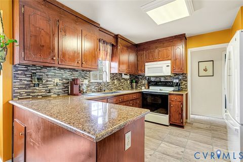 Tiny photo for 15621 Corte Castle Place, Chesterfield, VA 23838 (MLS # 2607018)