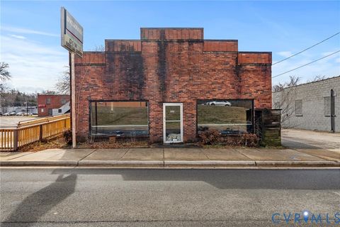 Tiny photo for 221 E Second Street, Farmville, VA 23901 (MLS # 2604232)