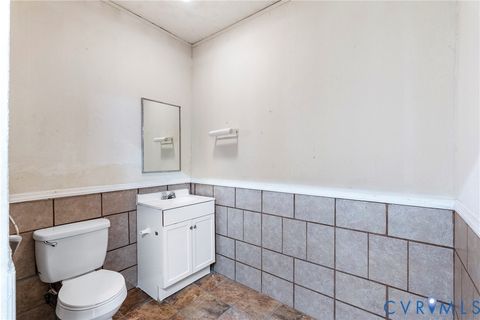 Tiny photo for 221 E Second Street, Farmville, VA 23901 (MLS # 2604232)