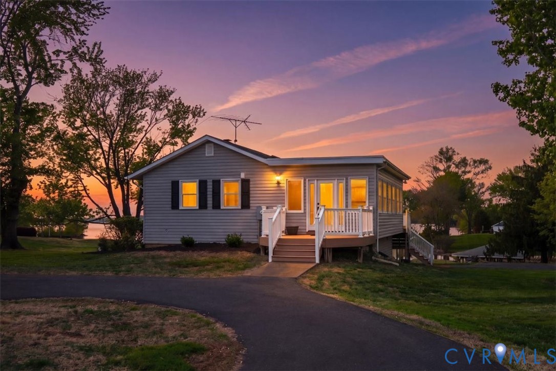 26 Lake Court