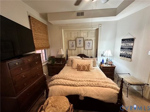 Tiny photo for 8 S Robinson Street, Richmond, VA 23220 (MLS # 2612539)