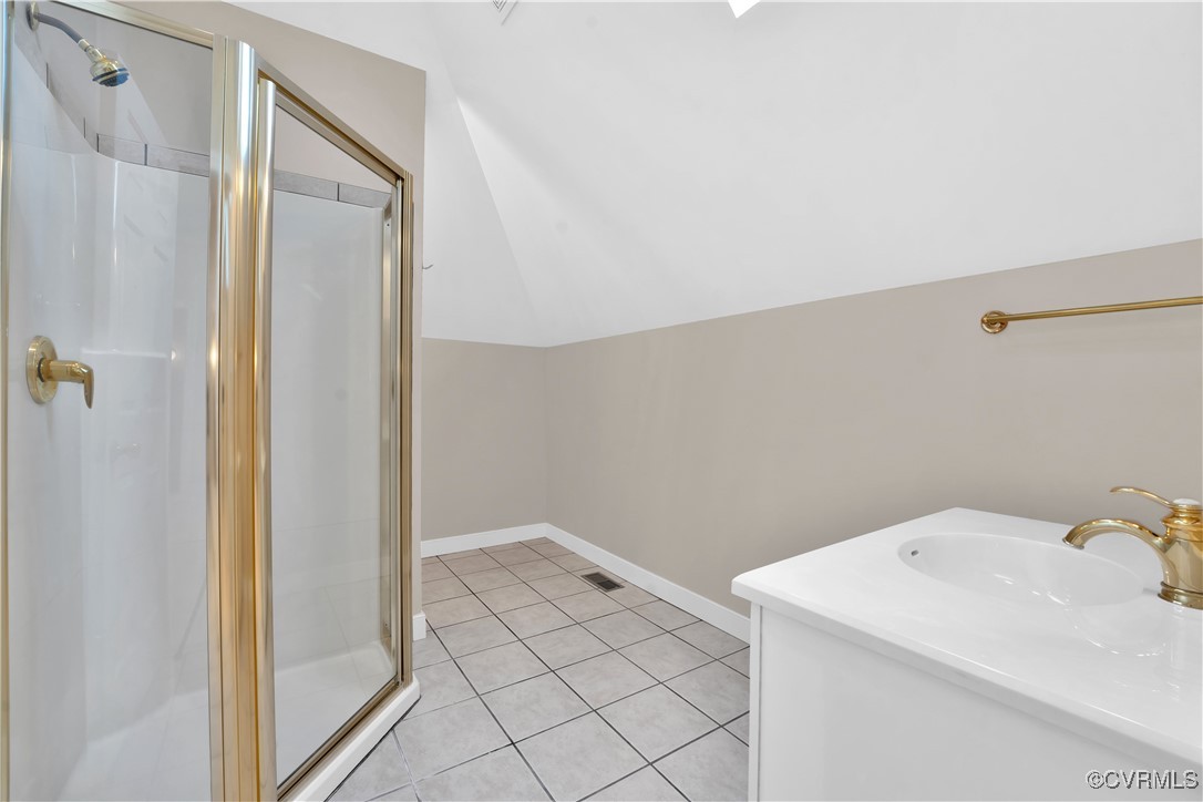 Henrico, Virginia 23233, United States, 5 Bedrooms Bedrooms, ,4 BathroomsBathrooms,Residential,Pending,14572