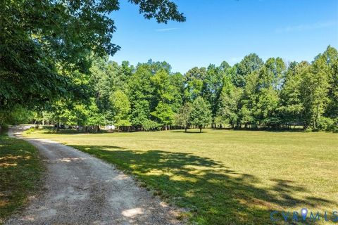 Tiny photo for 2829 Winningham Road, Crewe, VA 23930 (MLS # 2616794)