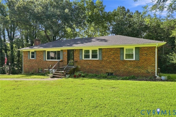 5807 STANBROOK DR, NORTH CHESTERFIELD, VA 23234 - Image ebc615051a882c6ca0b60237e9692ef9/448314034