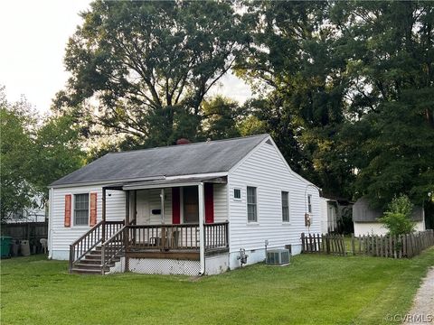 Single Family Residence in Henrico VA 6410 Fitzhugh Avenue.jpg