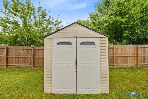 Tiny photo for 221 Piedmont Avenue, Colonial Heights, VA 23834 (MLS # 2611387)