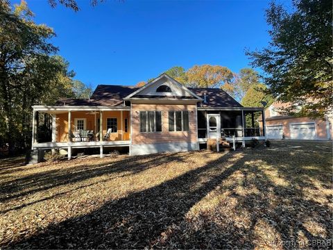 A home in Mathews