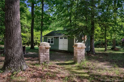 A home in Mathews