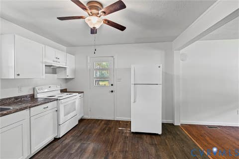 Tiny photo for 711 Luke Street, Blackstone, VA 23824 (MLS # 2620868)