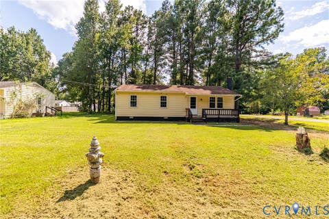 Tiny photo for 711 Luke Street, Blackstone, VA 23824 (MLS # 2620868)