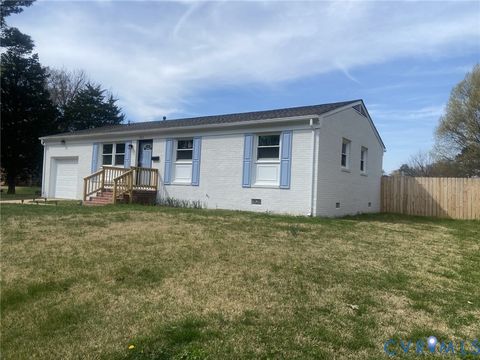 Tiny photo for 335 De Laura Drive, Newport News, VA 23608 (MLS # 2607067)