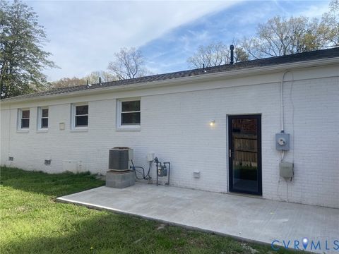 Tiny photo for 335 De Laura Drive, Newport News, VA 23608 (MLS # 2607067)