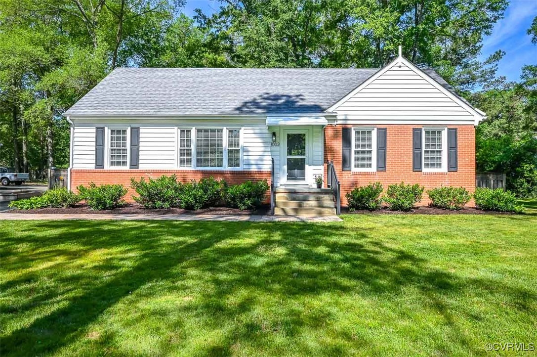 1002 Pinewood Drive